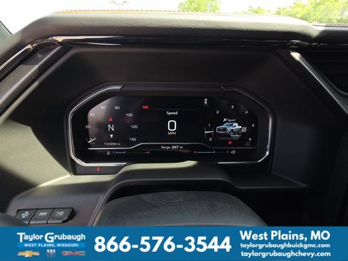 Used 2024 GMC Sierra 1500 AT4 w/ Technology Package AWD/4WD image 18