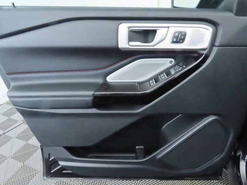 Used 2023 Ford Explorer ST w/ Equipment Group 401A image 25