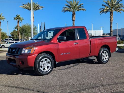 Used 2015 Nissan Titan S image 2