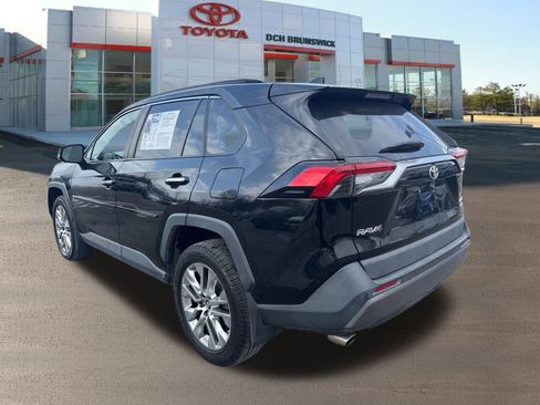 Used 2019 Toyota RAV4 Limited w/ Advanced Technology Package image 6
