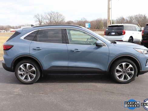Used 2023 Ford Escape Platinum image 14