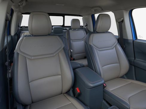 New 2025 Ford Maverick Lariat w/ 4K Tow Package image 10