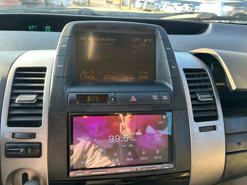 Used 2005 Toyota Prius Hatchback 4D image 6