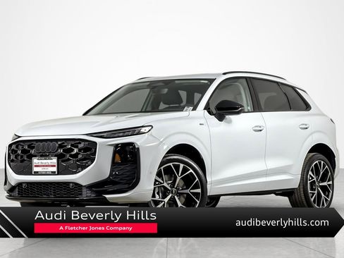 New 2026 Audi Q3 quattro 2.0T image 1