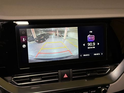 Used 2022 Kia Niro Touring Special Edition FWD image 27