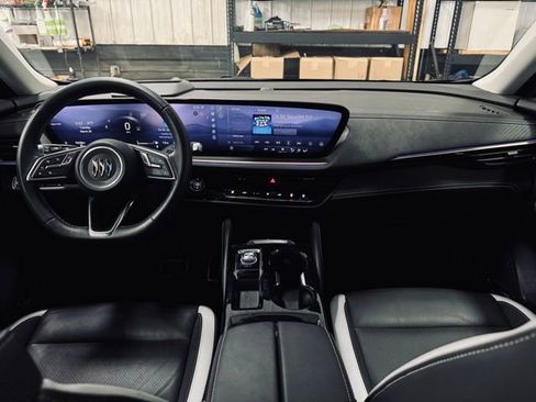 Used 2025 Buick Envision Sport Touring image 23