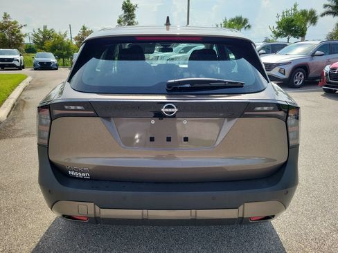 Used 2025 Nissan Kicks S FWD image 3