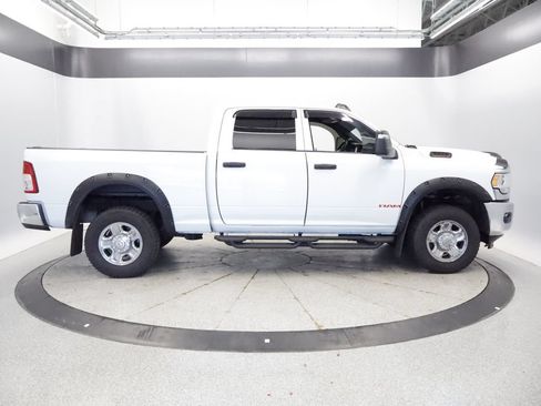 Certified 2024 RAM 2500 Tradesman w/ Chrome Appearance Group AWD/4WD image 4
