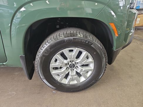 Used 2024 Nissan Frontier SV w/ SV Convenience Package image 19