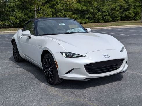 New 2026 MAZDA MX-5 Miata Grand Touring RWD image 1