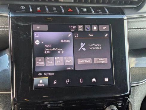 Certified 2023 Jeep Grand Cherokee Laredo image 22