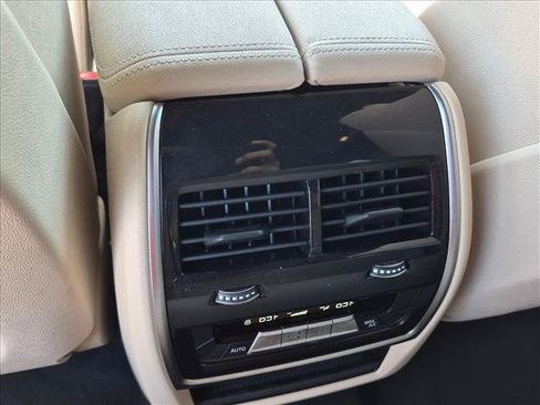 Used 2022 BMW X5 sDrive40i RWD image 17