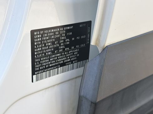 Used 2017 Volkswagen Tiguan S AWD/4WD image 37