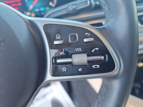 Used 2020 Mercedes-Benz GLE 450 4MATIC image 19