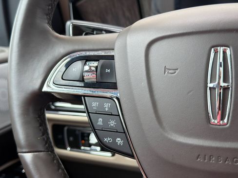Certified 2023 Lincoln Navigator L Reserve AWD/4WD image 25