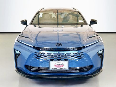 New 2026 Toyota Crown Signia AWD/4WD image 2