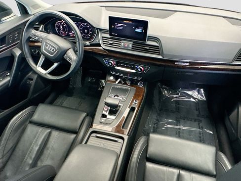 Used 2020 Audi Q5 e Premium Plus w/ Premium Plus Package image 12