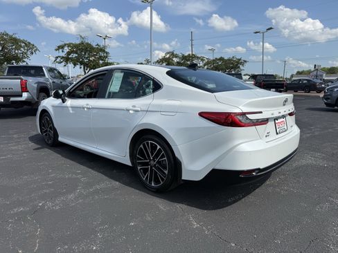 Certified 2025 Toyota Camry XLE w/ Premium Plus Package AWD/4WD image 5