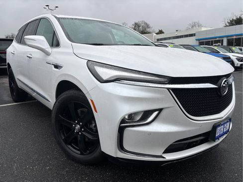 Certified 2024 Buick Enclave Essence w/ Experience Buick Package image 2