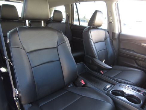 Used 2022 Honda Pilot EX-L image 11