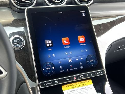 Certified 2025 Mercedes-Benz GLC 300 4MATIC image 18