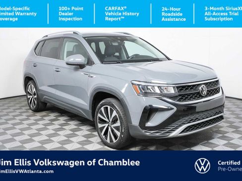 Used 2023 Volkswagen Taos SE FWD image 1
