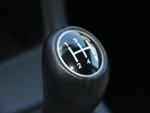 Used 2015 Subaru Crosstrek 2.0i Premium image 25