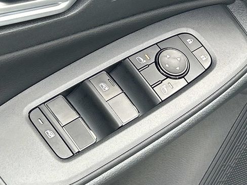 New 2026 Nissan Sentra SV w/ Floor Mat Package FWD image 15
