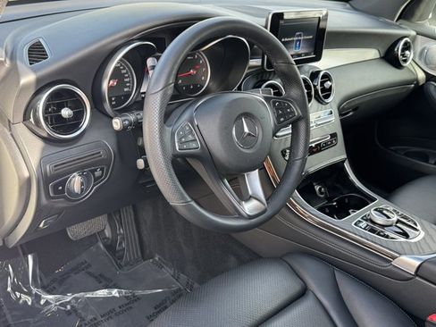 Used 2019 Mercedes-Benz GLC 300 image 17