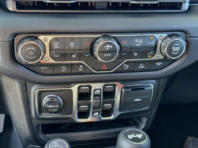 New 2027 Jeep Wrangler Unlimited Sahara AWD/4WD image 16