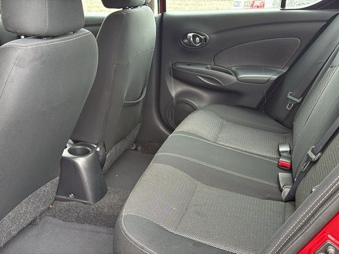 Used 2015 Nissan Versa FWD image 19
