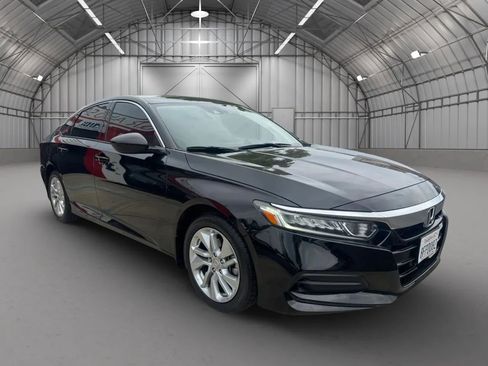 Used 2018 Honda Accord LX image 8