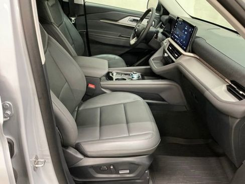 New 2026 Ford Explorer Active w/ Active Comfort Package AWD/4WD image 22