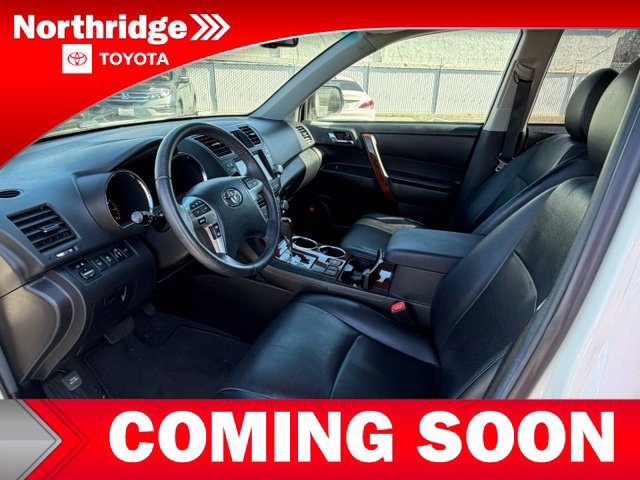 Used 2012 Toyota Highlander Limited w/ Tow Pkg FWD image 5