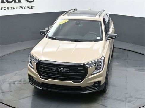 Used 2023 GMC Terrain SLT w/ Infotainment Package II image 45