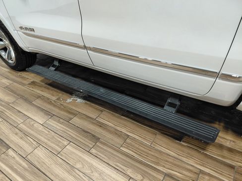 Used 2022 RAM 1500 Limited w/ Body Color Bumper Group image 14