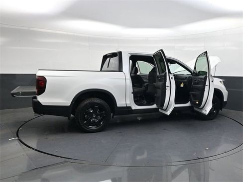 New 2026 Honda Ridgeline Black Edition image 51