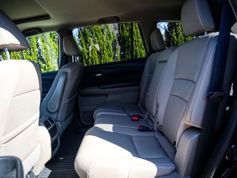 Used 2016 Honda Pilot EX-L image 8