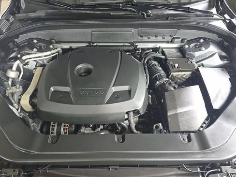 Used 2020 Volvo XC60 T6 Inscription AWD/4WD image 11