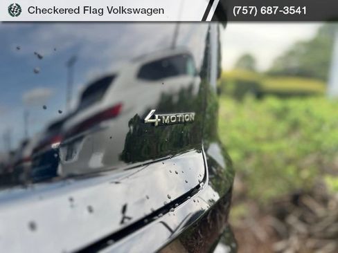 Used 2024 Volkswagen Atlas Cross Sport SE AWD/4WD image 11