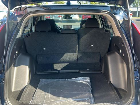 Used 2025 Honda CR-V LX image 5