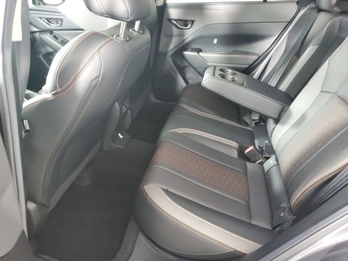 Used 2025 Subaru Crosstrek 2.5i Limited w/ Crosstrek Mirror Package image 13