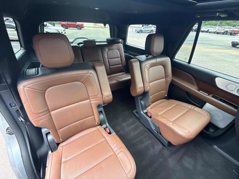 Used 2023 Lincoln Navigator Reserve AWD/4WD image 27