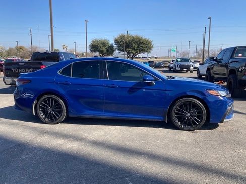 Used 2023 Toyota Camry XSE image 4