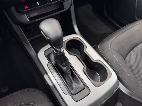 Certified 2022 Chevrolet Colorado LT w/ LT Convenience Package image 21