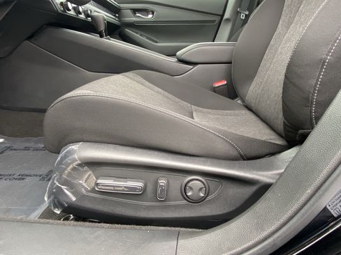 Certified 2025 Honda Accord SE image 15