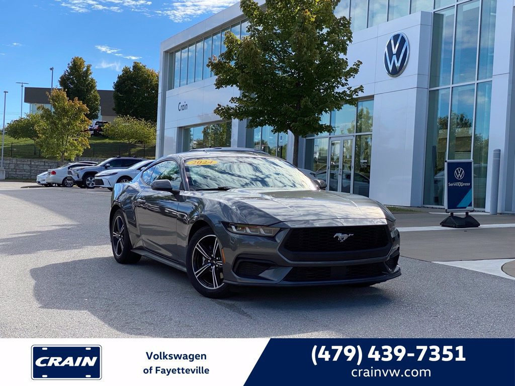 Used 2024 Ford Mustang Coupe RWD image 1