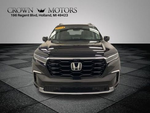 Used 2024 Honda Pilot Elite image 2