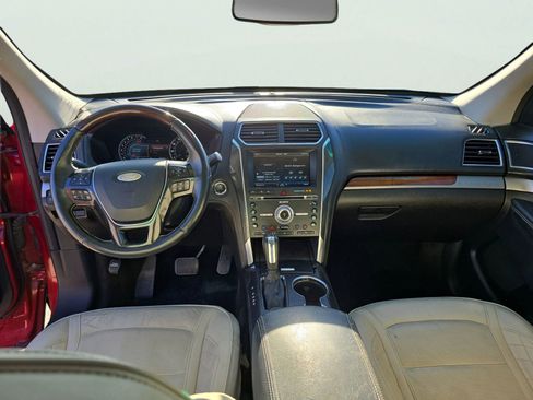 Used 2016 Ford Explorer Platinum image 13