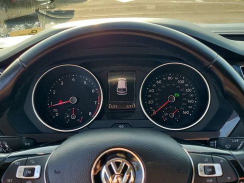 Used 2019 Volkswagen Tiguan SE w/ Panoramic Sunroof Package FWD image 22